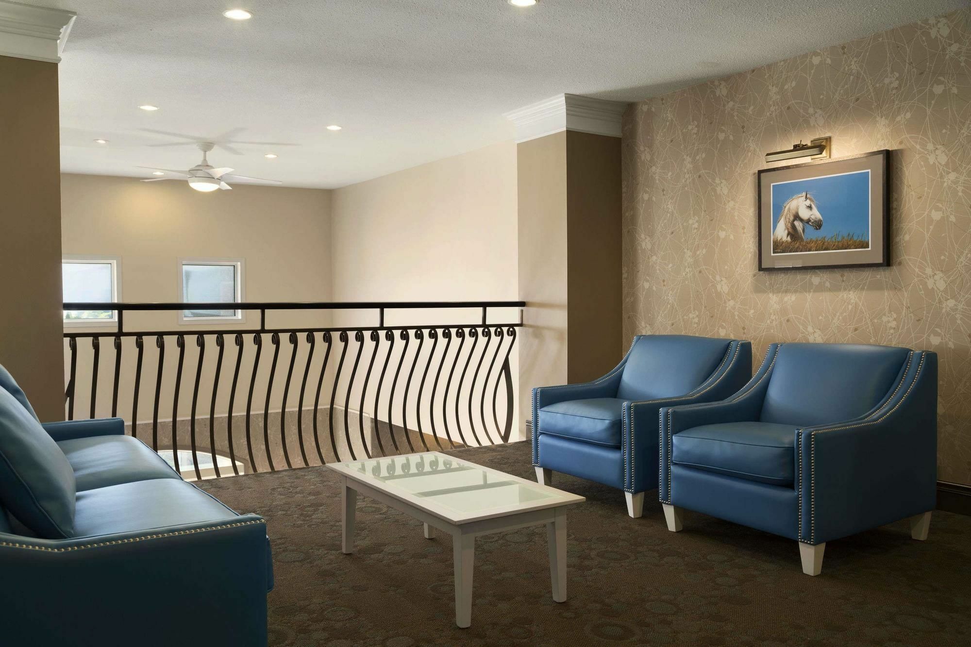 Days Inn & Suites By Wyndham ברנדון מראה חיצוני תמונה